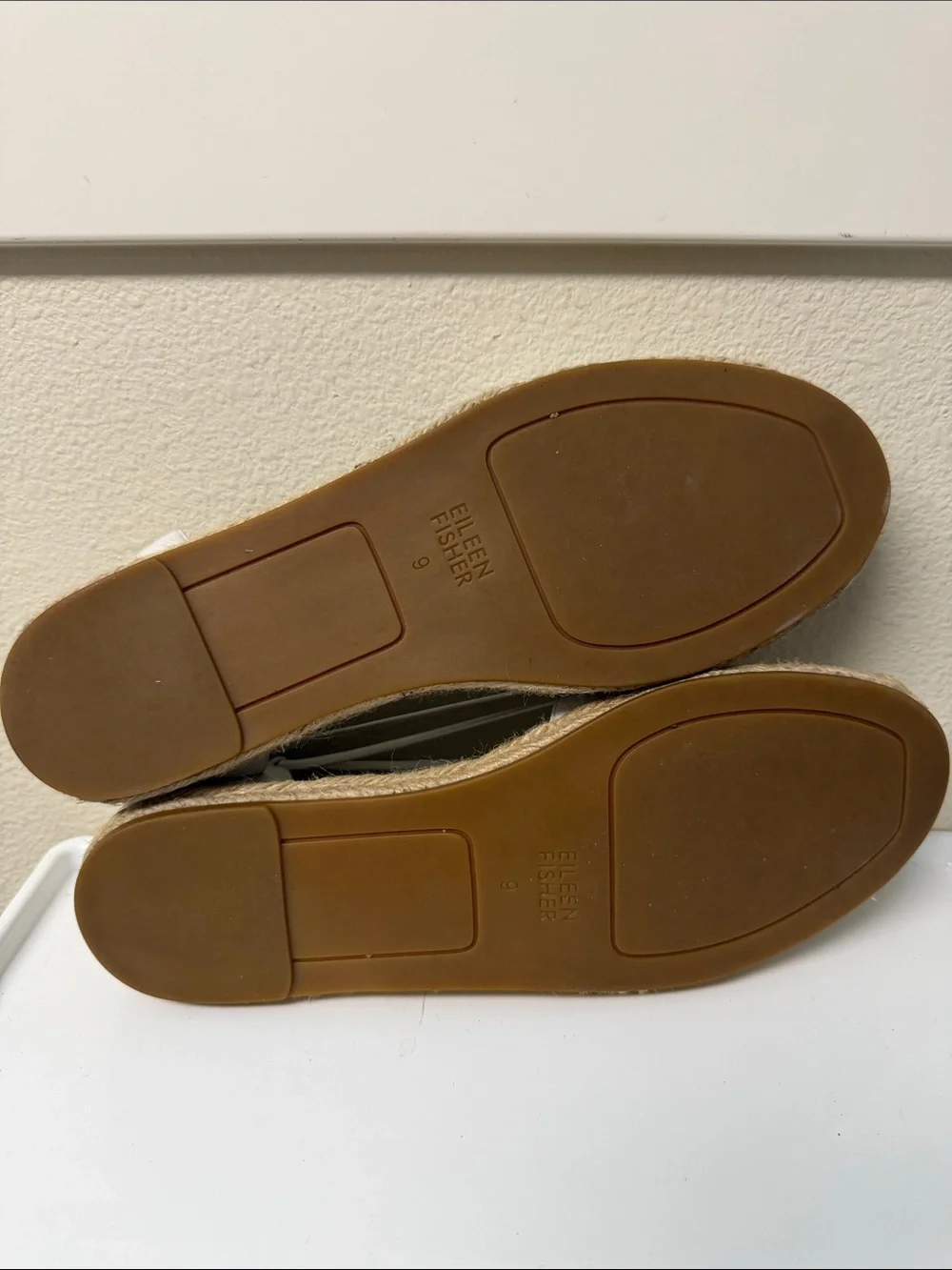 Eileen Fisher Creme White Leather Espadrille Flats with Elastic Straps Sz 9